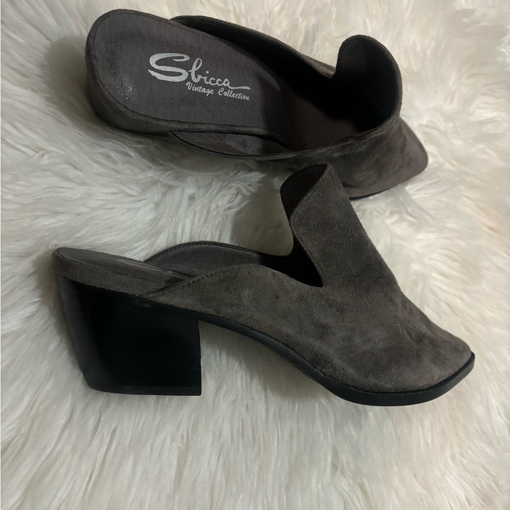 Sbicca Vintage collection suede mules - NWOT